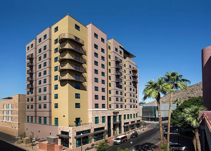 Hotel By Marriott Downtown/university 3*