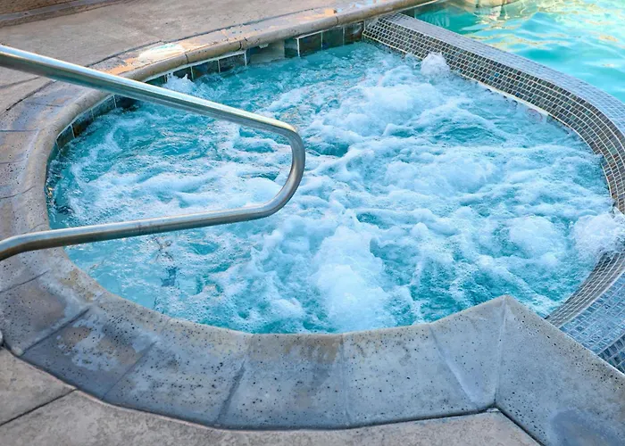 Hotel By Marriott Downtown/university 3*
