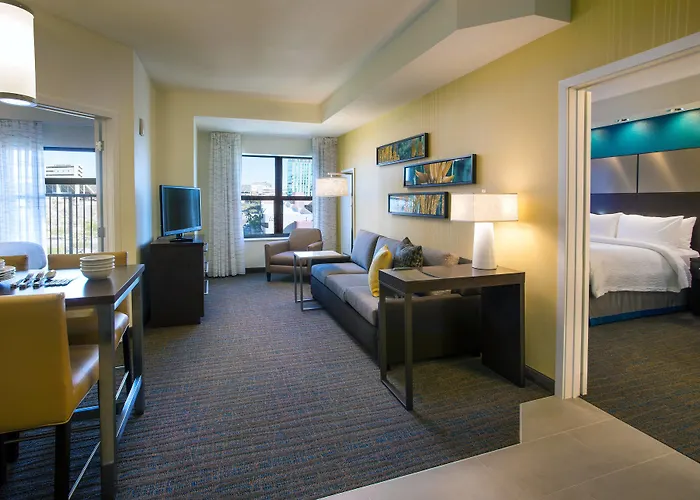 By Marriott Downtown/university 3* Tempe